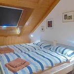 Appartement Les Vignettes 42 By Interhome
